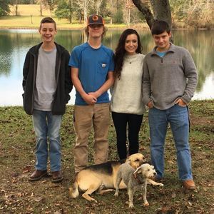 Meet your Posher, Kim